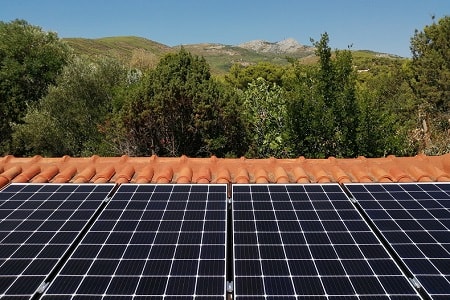 Για ημερήσια παραγωγή ως 48kWh (18 x Sharp 415, 24 Sunlight 1380Ah, Multiplus 10kva)